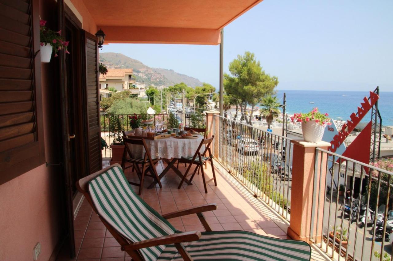 Poseidone Sea Apartment Taormina Mazzeo Exterior foto